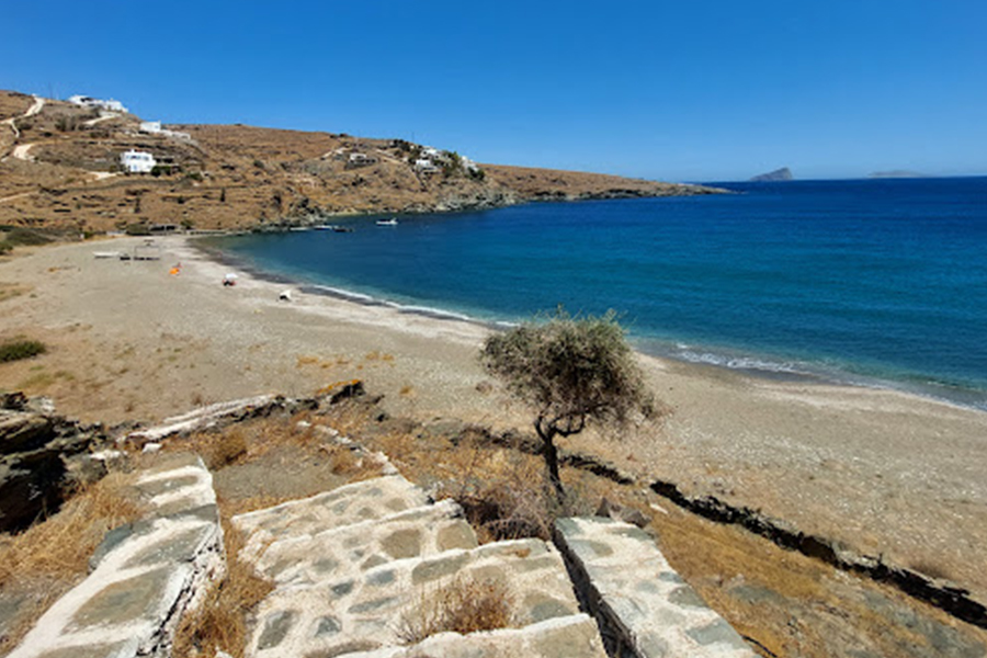 paralia-skylou-plakares